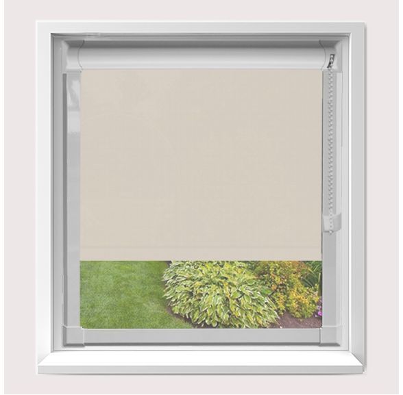 Chain Splash Modesty Pleated Blind With Light Grey frame